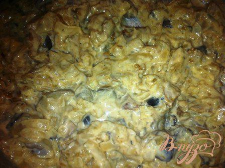 Фото приготовление рецепта: Соус грибной с картошечкой шаг №4