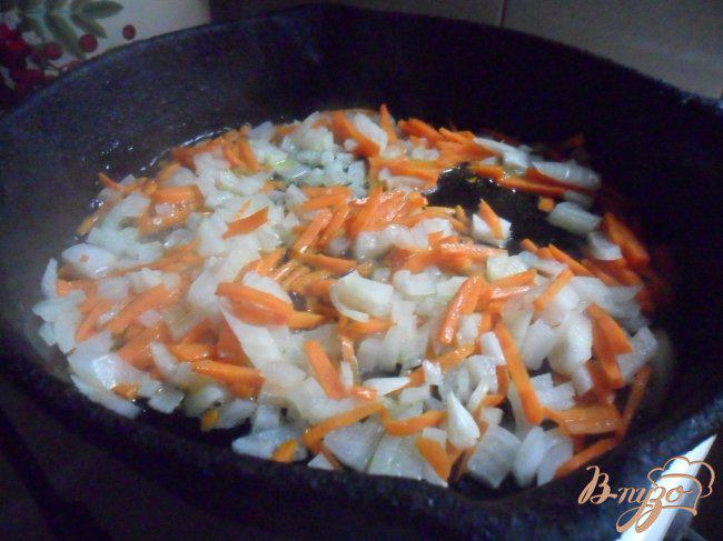 Фото приготовление рецепта: Сырный суп с рисом шаг №5