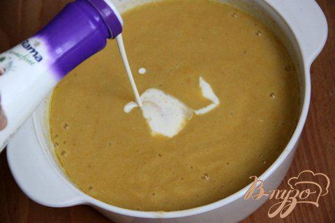 Фото приготовление рецепта: Крем-суп из картофеля и цукини шаг №4