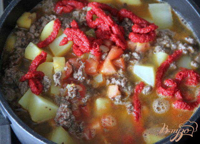Фото приготовление рецепта: Восточный суп с фаршем шаг №5