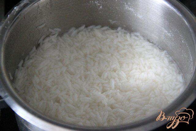 Фото приготовление рецепта: Рисовая запеканка с грибами по-европейски шаг №1