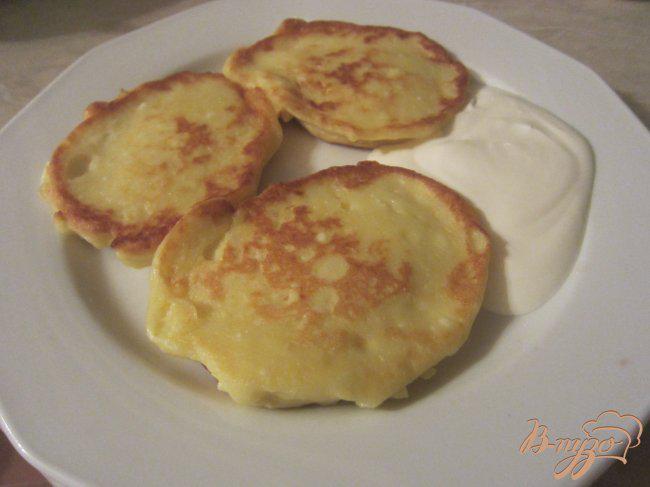 Фото приготовление рецепта: Творожно-картофельные оладушки шаг №3