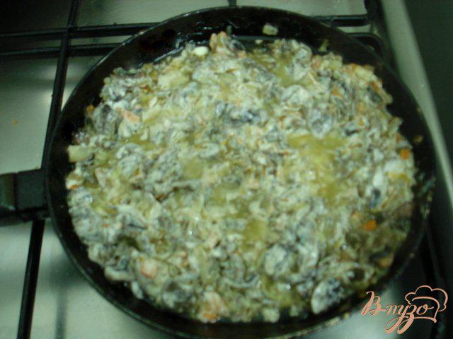 Фото приготовление рецепта: Кабачковый тортик с грибами шаг №5