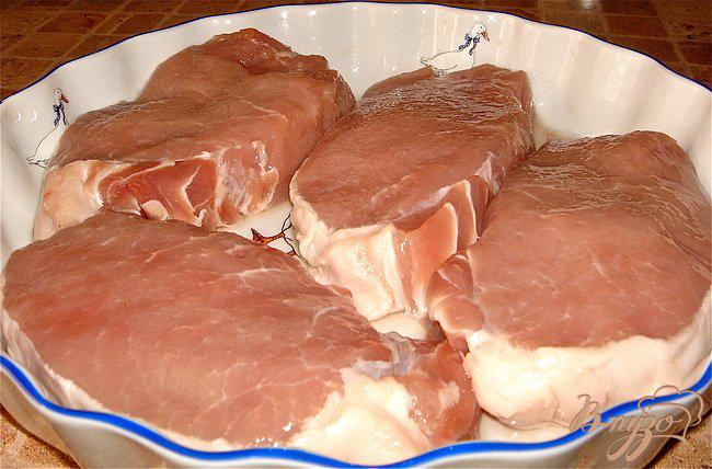 Фото приготовление рецепта: Рецепт мяса под шубой шаг №1