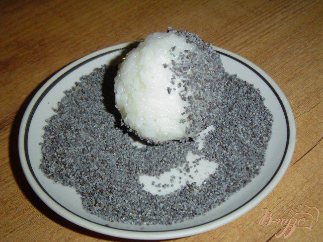 Фото приготовление рецепта: Закуска в японском стиле «Черное и белое» шаг №6