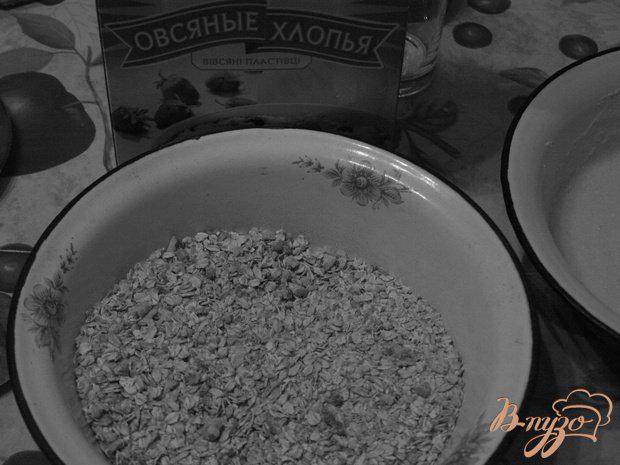 Фото приготовление рецепта: Овсяно-ореховое печенье шаг №1