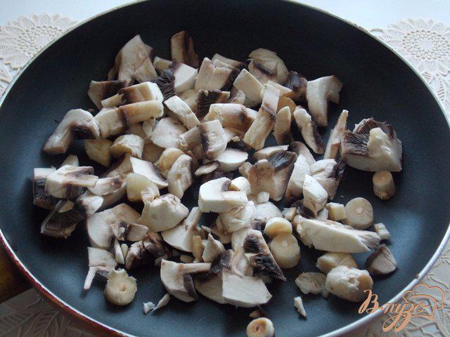 Фото приготовление рецепта: Гречаники в грибном соусе шаг №3