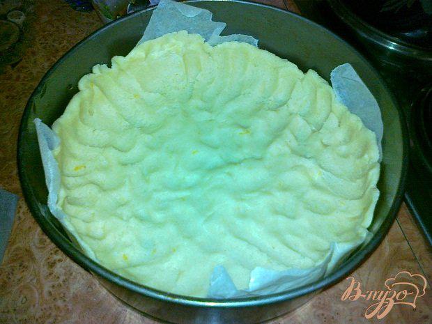 Фото приготовление рецепта: Пирог с яблоками, маком и грецкими орехами шаг №2