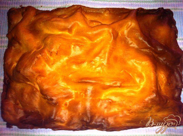 Фото приготовление рецепта: Заварной пирог с кремом шаг №8
