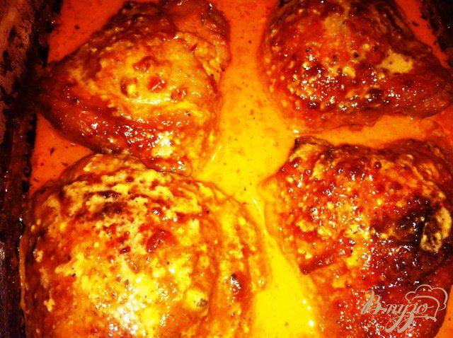 Фото приготовление рецепта: Куриные бедрышки в маринаде из йогурта шаг №4