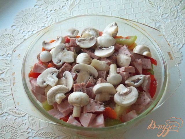 Фото приготовление рецепта: Чихиртма с овощами и колбасой шаг №6