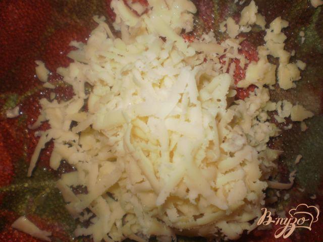 Фото приготовление рецепта: Сырный суп с клецками шаг №9