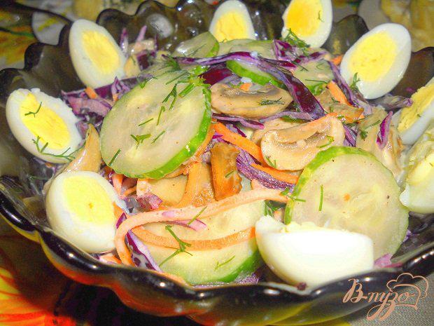 Фото приготовление рецепта: Капустный салат с грибами шаг №5