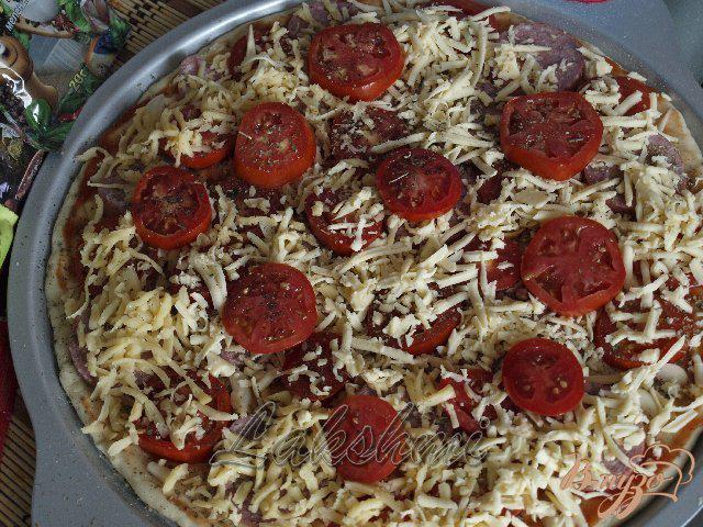 Фото приготовление рецепта: Пицца «Неаполитана» шаг №5