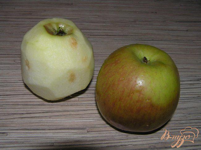 Фото приготовление рецепта: Постные яблочные оладьи с корицей шаг №1