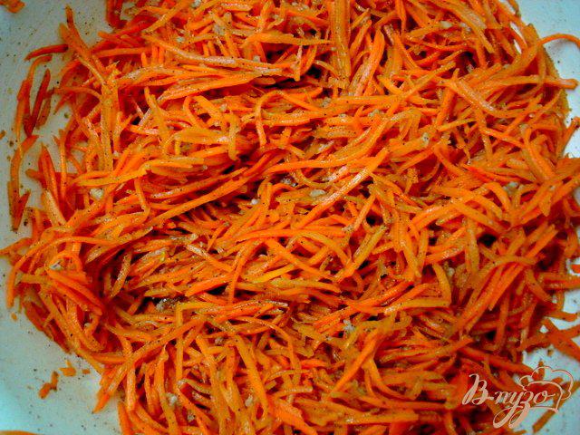Фото приготовление рецепта: Морковь по-корейски шаг №3