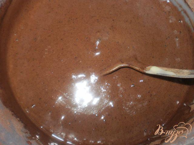 Фото приготовление рецепта: Шоколадный торт шаг №3