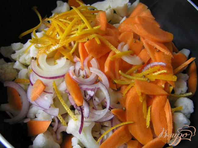 Фото приготовление рецепта: Апельсиновая капуста от Армана Арналя шаг №3