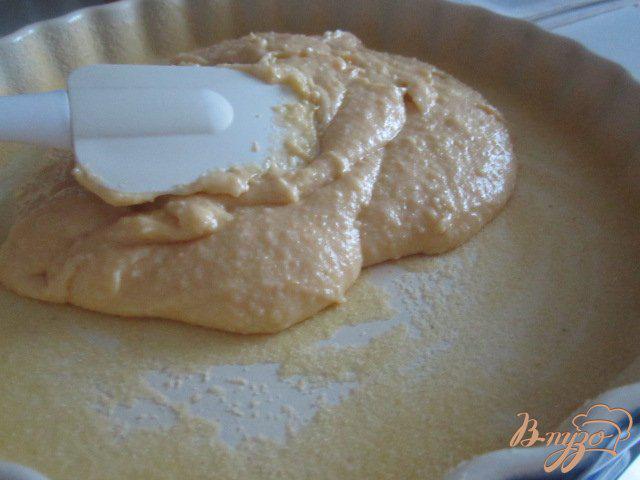 Фото приготовление рецепта: Открытый миндальный  пирог «Яблочко» шаг №5