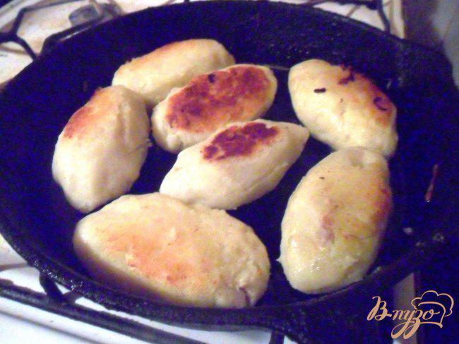 Фото приготовление рецепта: Картофельные зразы с куриным мясом шаг №5