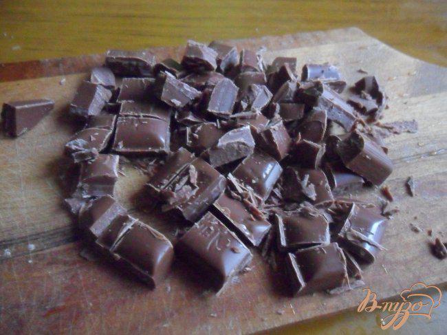 Фото приготовление рецепта: Миндальный кекс с грушей и шоколадом шаг №2