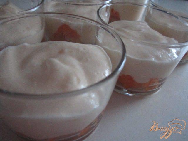 Фото приготовление рецепта: Десерт с мандаринами шаг №6