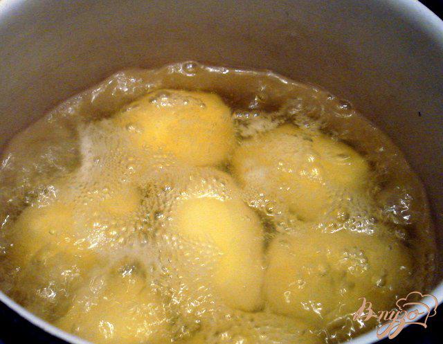 Фото приготовление рецепта: Картофель запеченный с салом по-украински шаг №1