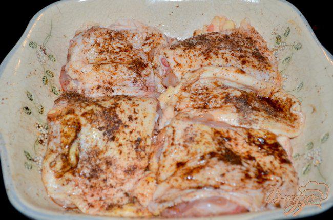 Фото приготовление рецепта: Тушеная курица с элем шаг №2