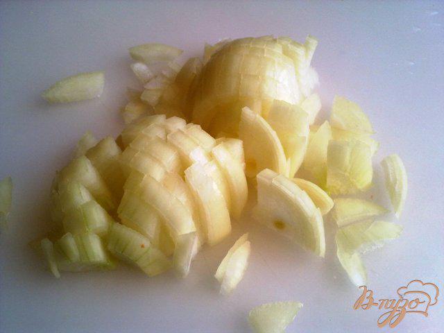 Фото приготовление рецепта: Грибной соус со сметаной. шаг №4
