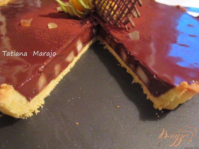 Фото приготовление рецепта: Шоколадный тарт с грушами шаг №9