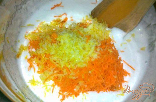 Фото приготовление рецепта: Морковно-лимонный пирог шаг №3