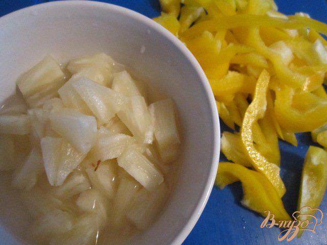 Фото приготовление рецепта: Куриные полоски в лимонном соусе шаг №2