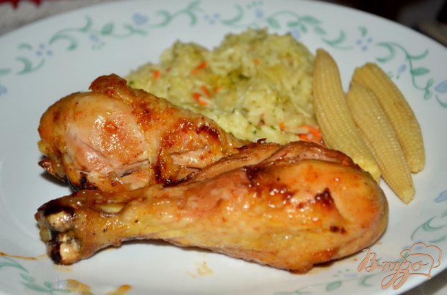 Фото приготовление рецепта: Курица в пряно-персиковой глазури шаг №4