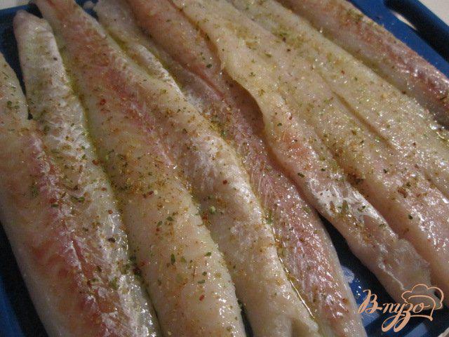 Фото приготовление рецепта: Филе скумбрии с овощной пастой на пару шаг №4