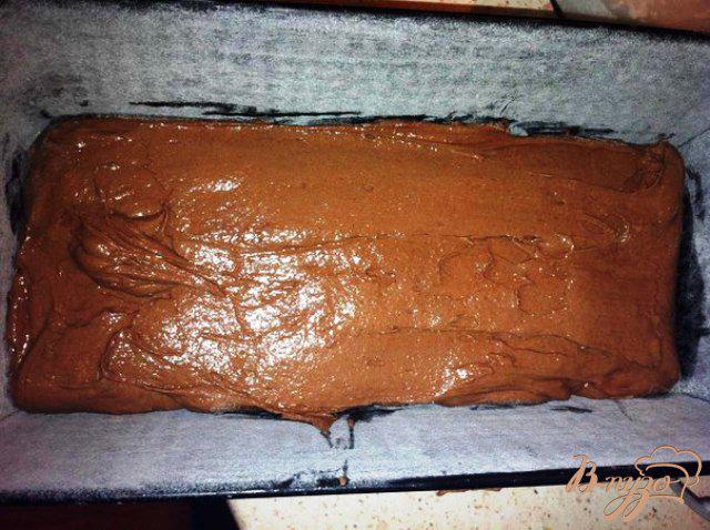 Фото приготовление рецепта: Шоколадный кекс с кокосом. шаг №2