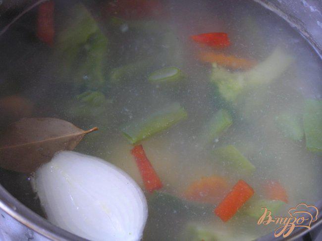 Фото приготовление рецепта: Суп «Овощной микс» шаг №3