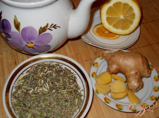 Фото приготовление рецепта: Лимонно-имбирный чай с мятой шаг №1