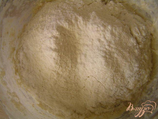 Фото приготовление рецепта: Десертный хлеб с карамельной корочкой шаг №2