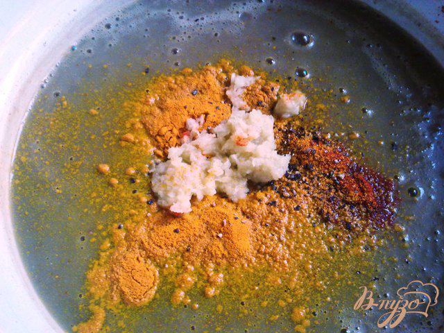 Фото приготовление рецепта: Суп-пюре из чечевицы с крутонами. шаг №8