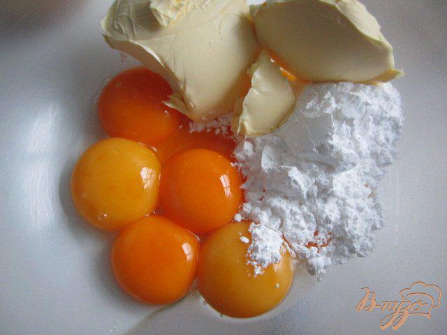 Фото приготовление рецепта: Шоколадное пирожное «Moelleux au choсolat» шаг №1