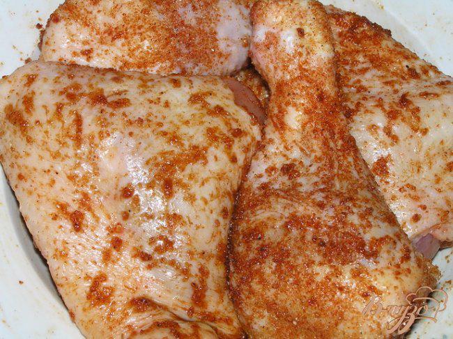Фото приготовление рецепта: Пряная курица, тушеная в пиве шаг №2