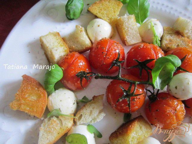 Фото приготовление рецепта: Салат   «Panzanella» шаг №4