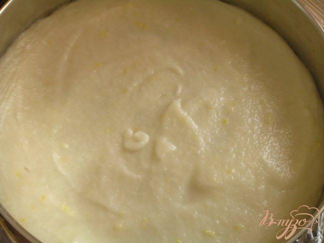 Фото приготовление рецепта: Смородиновый торт с кокосовым кремом шаг №11