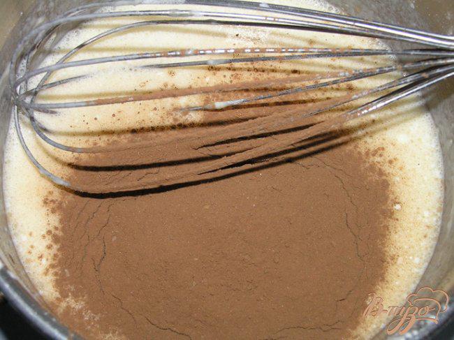 Фото приготовление рецепта: Шоколадные блинчики шаг №3