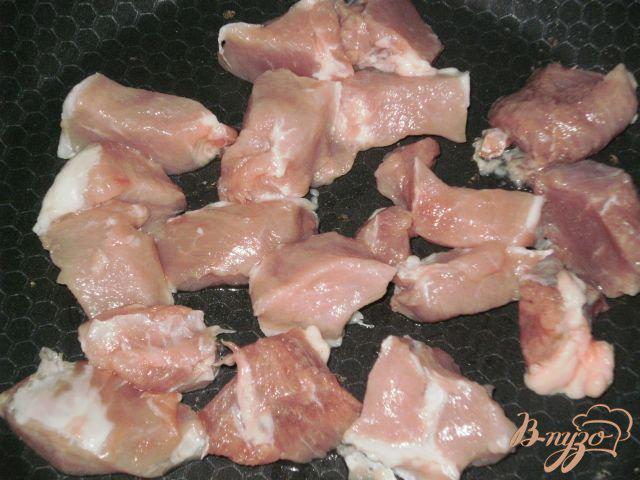 Фото приготовление рецепта: Мафальдине со свининой и грибами шаг №1