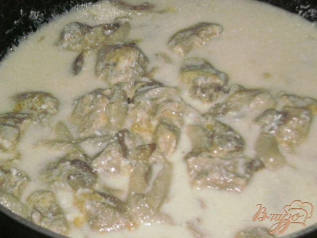 Фото приготовление рецепта: Мафальдине со свининой и грибами шаг №3
