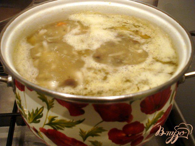 Фото приготовление рецепта: Суп со щавелем шаг №6