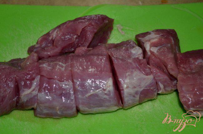 Фото приготовление рецепта: Свинина в бальзамическом соусе с розмарином шаг №1