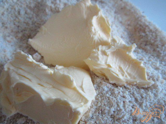 Фото приготовление рецепта: Пирог с франжипаном из лесного ореха шаг №2