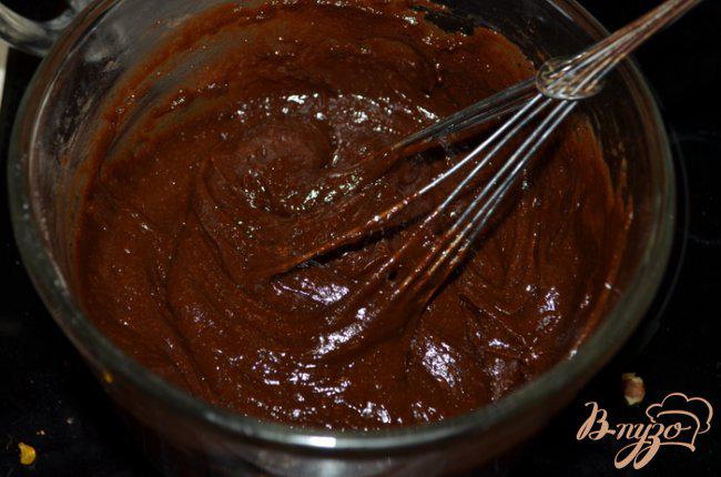 Фото приготовление рецепта: Шоколадно-карамельный брауни шаг №2